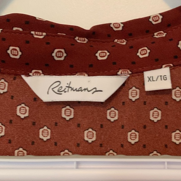 Button up blouse - Picture 3 of 3